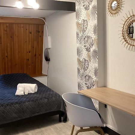 Auberge De La Voute Chooz Extérieur photo