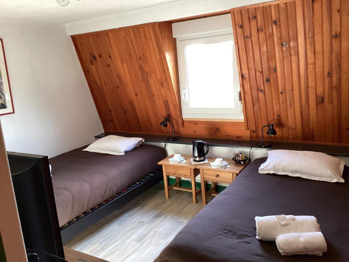 Auberge De La Voute Chooz Extérieur photo